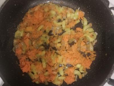 Koldūnai su ryžiais ir kopūstais su grietinės padažu Žingsnis 1