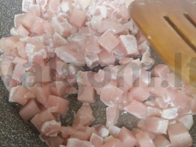 Kiaulienos ir grybų užkandžių taurėlės šventiniam stalui Žingsnis 1