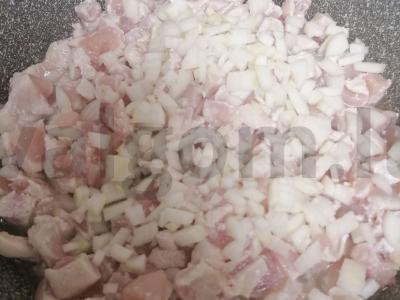 Kiaulienos ir grybų užkandžių taurėlės šventiniam stalui Žingsnis 2