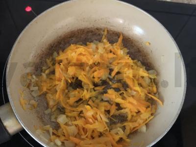 Sūrio sriuba su meatballs Žingsnis 3