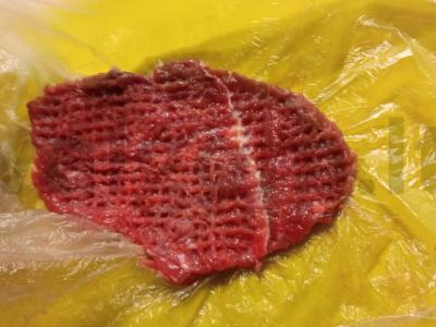 Jautienos kepsniai, kepti su sūriu ir pomidorais Žingsnis 1