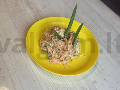 Vitaminų salotas su ridikėliais pagrindine nuotrauka