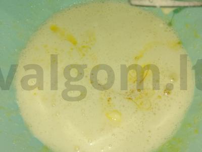 Paprasti keksiukai su kremu Žingsnis 2