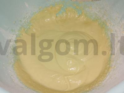 Paprasti keksiukai su kremu Žingsnis 4