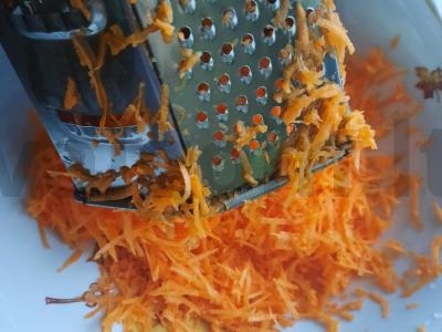 Morkų salotas „Džiaugsmas“ Žingsnis 1