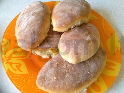 Pyragėliai iš nesaldinto kefyro tešlos Žingsnis 7