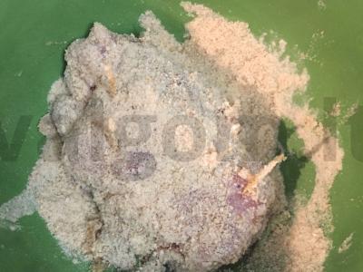 Vištienos šlaunelės su žolelėmis Žingsnis 3