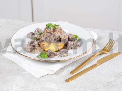 Kalakutienos kepenėlės grietinėje pagrindine nuotrauka