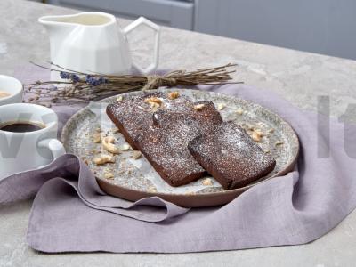 Vegetariški šokoladiniai sausainiai su uogiene pagrindine nuotrauka