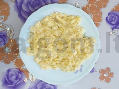 Švelnus šokoladinis-bananinis keksiukas mikrobangų krosnelėje Žingsnis 1