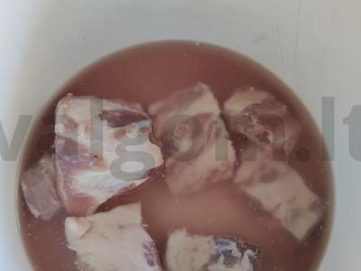 Mėsos asorti iš kiaulienos ir avienos su daržovėmis Žingsnis 1