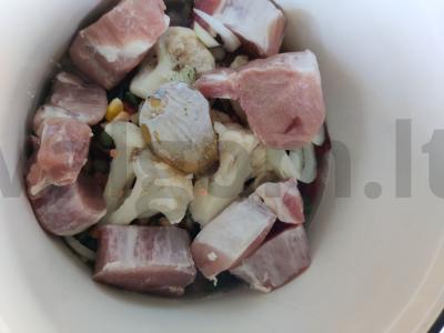 Mėsos asorti iš kiaulienos ir avienos su daržovėmis Žingsnis 4