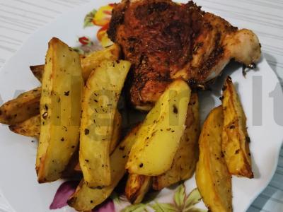 Keptas bulves kaimo stiliumi pagrindine nuotrauka