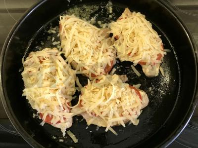 Kalakutienos krūtinėlė po sūriu Žingsnis 4