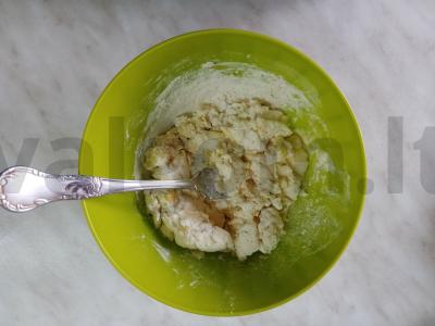 Paprastas vyšnių pyragas su varškės tešla Žingsnis 3