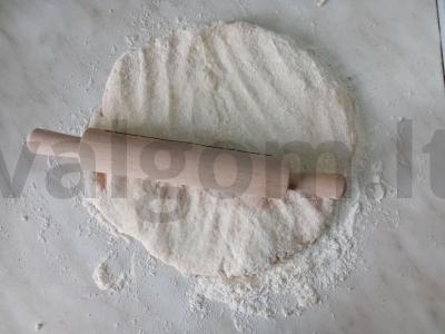 Paprastas vyšnių pyragas su varškės tešla Žingsnis 5