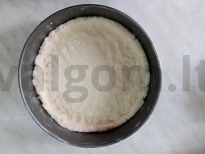 Paprastas vyšnių pyragas su varškės tešla Žingsnis 6