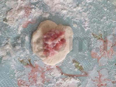 Namų virtos koldūnai iš filo tešlos su kiauliena Žingsnis 2