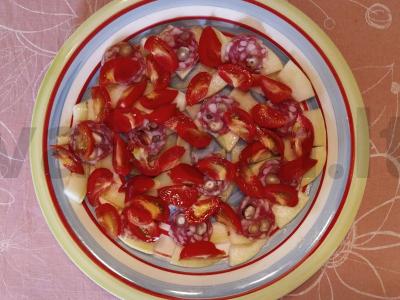 Salotos su saliami, melionu ir pomidorais Žingsnis 4