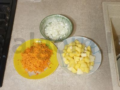 Suomijos žuvienė iš šviežios lašišos Žingsnis 1