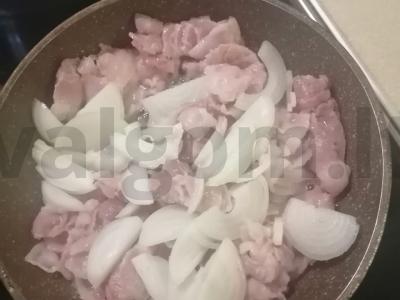 Spagečiai su bekonu ir grietinėlės padažu Žingsnis 4