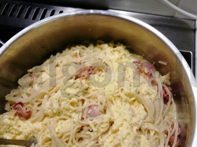 Spagečiai su bekonu ir grietinėlės padažu Žingsnis 9