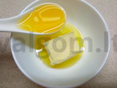 Kiauliena, kepta su persimonu ir paprikomis Žingsnis 5