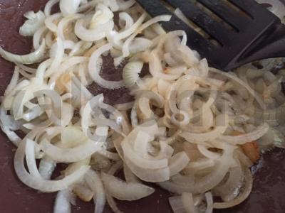 Švelni žuvis su troškintomis daržovėmis Žingsnis 6