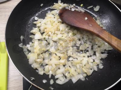 Naminių makaronų sriuba su vištienos kukuliais Žingsnis 6