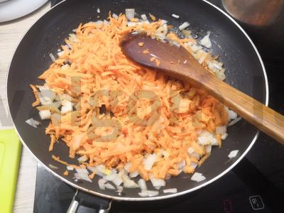 Naminių makaronų sriuba su vištienos kukuliais Žingsnis 10