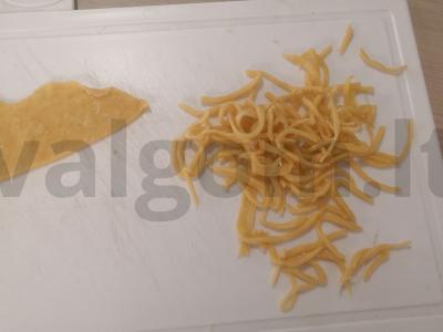 Naminių makaronų sriuba su vištienos kukuliais Žingsnis 13