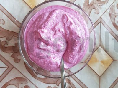 Meduolinis pyragas su varškės įdaru ir bananais Žingsnis 2