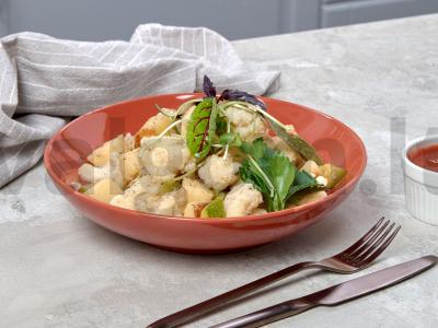 Daržovių troškinys su ančiuviais pagrindine nuotrauka