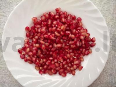 Naujametinis, šventinis salotas su granatu ir vištiena Žingsnis 6