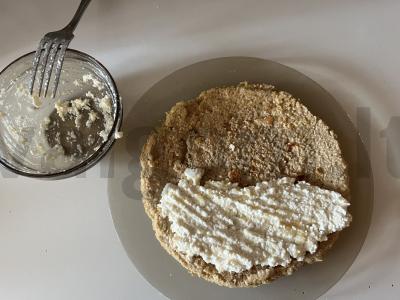 Naudingas avižų blynas su pienu ir varškės-bananų įdaru Žingsnis 10