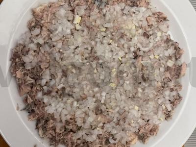 Salotas „Nuotaka“ su sardinėmis ir bulvėmis Žingsnis 2