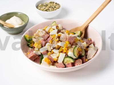 Salotos su kalakutienos filė ir rūkyta-virta jautiena Žingsnis 2