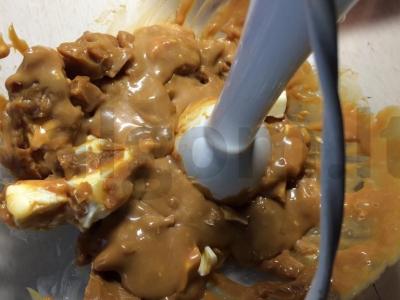 Tortas „Momentinis“ su virintu kondensuotu pienu Žingsnis 1