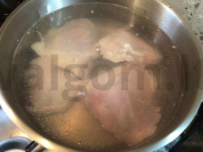 Vištienos bešbarmakas Žingsnis 1