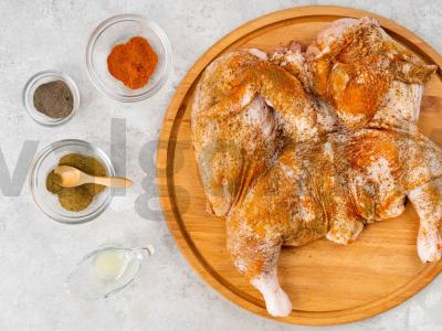 Vištiena tabaka ant grilio Žingsnis 1