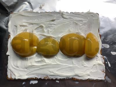 Saldumynai iš sausainių ir persikų Žingsnis 4