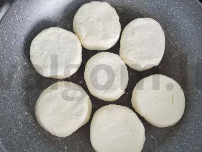 Ideali varškės sūreliai pagal sėkmingą receptą Žingsnis 6