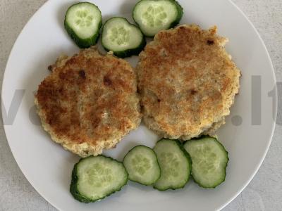 Kukurūzų ir sūrio kotletai pagrindine nuotrauka