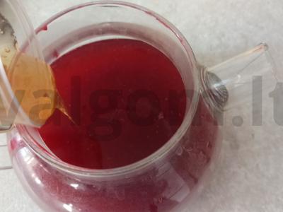 Mėlynių ir serbentų gėrimas su medumi Žingsnis 4