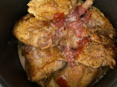 Troškintas triušis su mėtomis lėtoje viryklėje Žingsnis 3