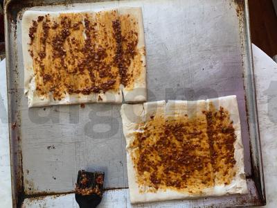 Oro picos su kreminiu sūriu ir rūkytomis dešromis Žingsnis 3