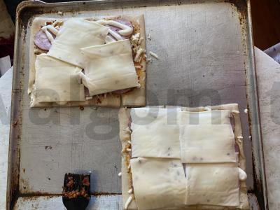 Oro picos su kreminiu sūriu ir rūkytomis dešromis Žingsnis 9