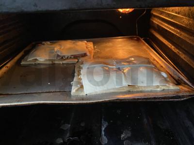 Oro picos su kreminiu sūriu ir rūkytomis dešromis Žingsnis 10