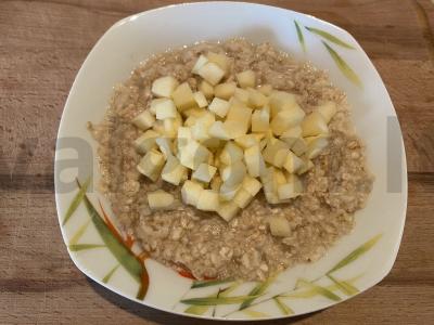 Avižų košė vandenyje su mėlynėmis Žingsnis 3