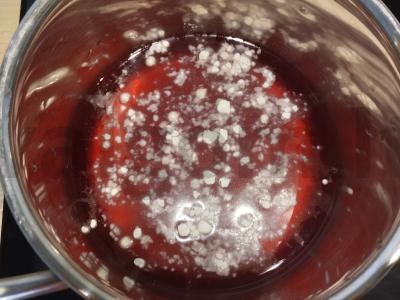 Čurčchela su sultimis ir pieniniu šokoladu Žingsnis 1